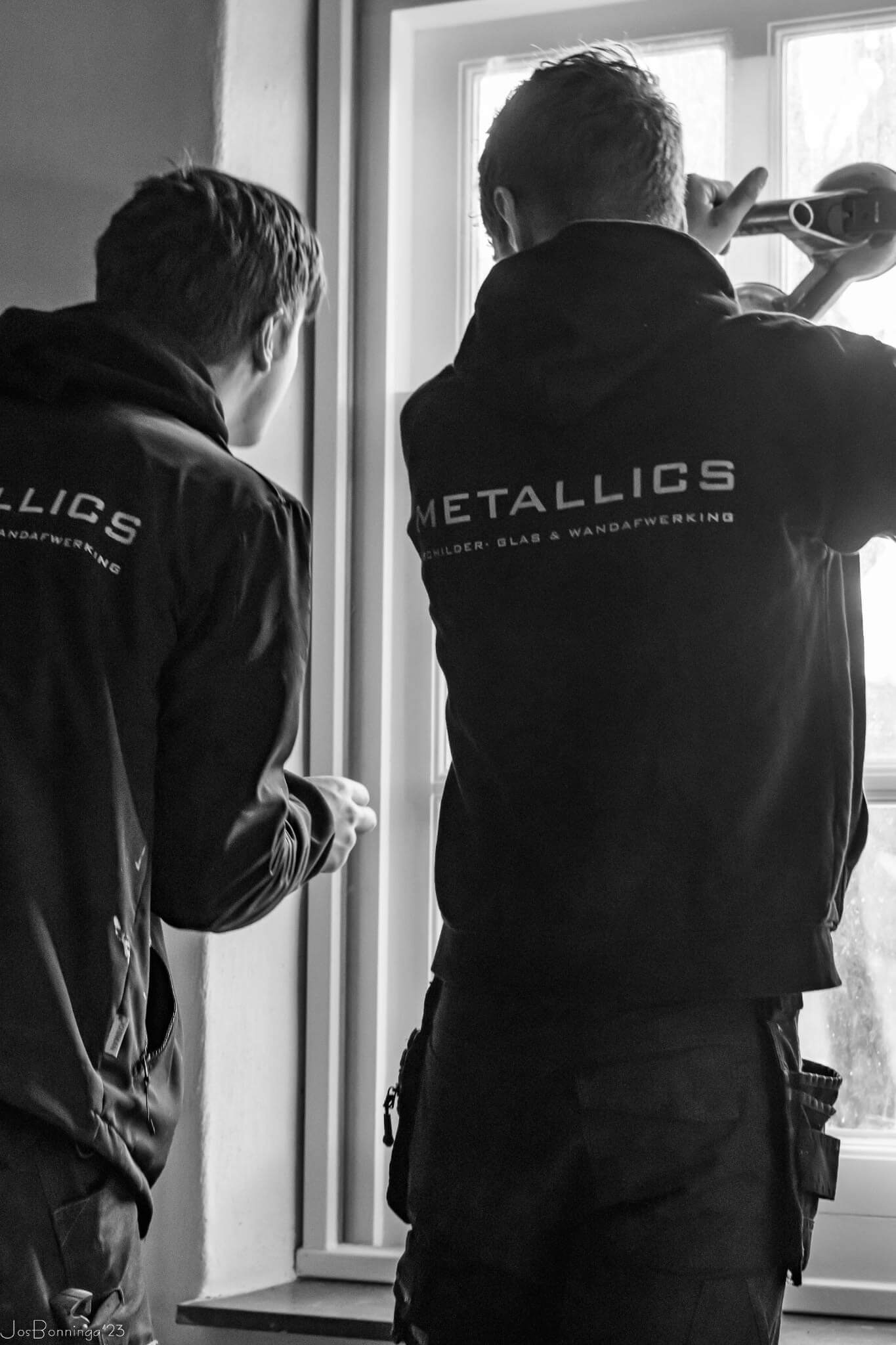 Glas project Eersel - Metallics schilder, glas en wandafwerking